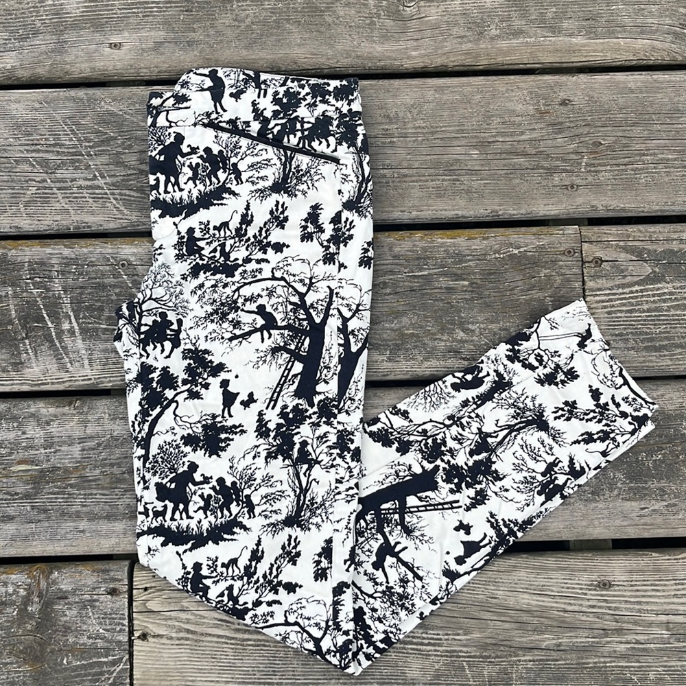 Zara Trafaluc Silhouette Pattern Cropped Pants